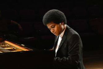 Adam Heron – Piano Adam Heron – Piano