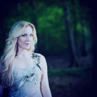 Natasha Hardy, singer-songwriter Natasha Hardy, singer-songwriter