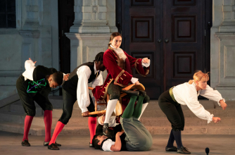 Figure at Opera Holland Park (June 2022)