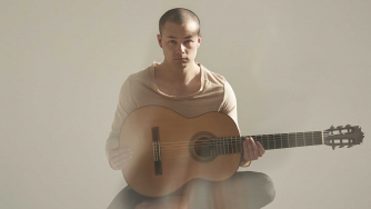 Sean Shibe – acoustic guitar Sean Shibe – acoustic guitar