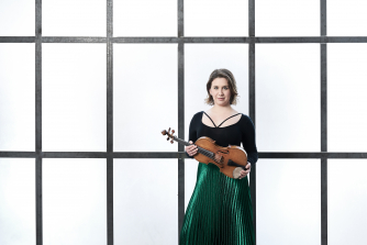 Chloë Hanslip, violin Chloë Hanslip, violin