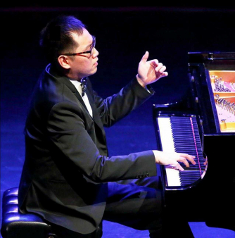 Solo pianist Yi-Yang Chen Solo pianist Yi-Yang Chen