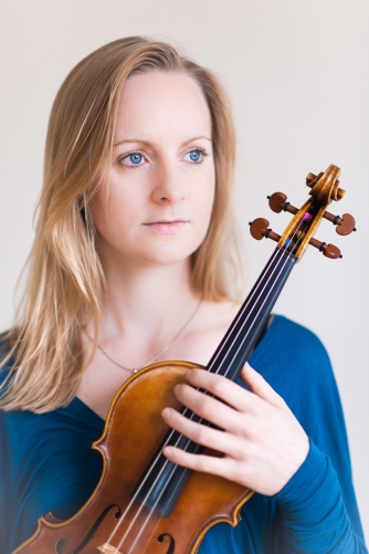 Jane Gordon, director & solo violin