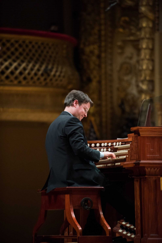 Paul Jacobs - Organ. Photo Credit: Sam Brewer Paul Jacobs - Organ. Photo Credit: Sam Brewer
