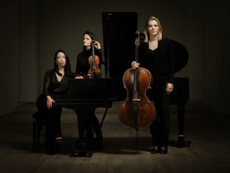 Greenwich Trio (c) Peter Searle Greenwich Trio (c) Peter Searle