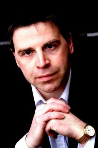Julian Saphir, pianist Julian Saphir, pianist