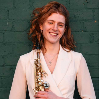Sophia Elger – Saxophone Sophia Elger – Saxophone