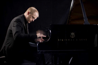 Warren Mailley-Smith piano