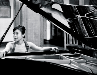 Grace Mo, Piano