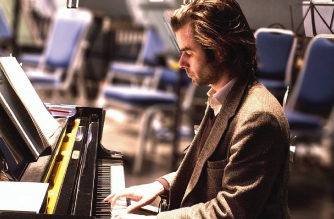 Will Fergusson plays Mozart