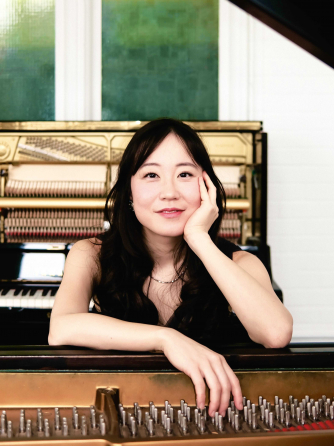 Rieko Makita - pianist & composer Rieko Makita - pianist & composer