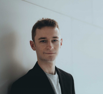 Declan Molloy – piano Declan Molloy – piano