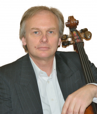 Soloist Mikhail Lezdkan