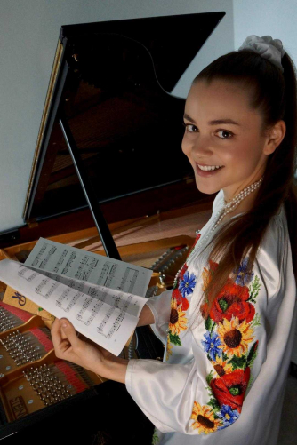 Lunchtime Recital - Diana Gordiienko (piano) Lunchtime Recital - Diana Gordiienko (piano)
