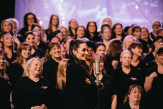 Laura Wright performing with the Military Wives Choirs (photo credit: RosiePowellFreelance) Laura Wright performing with the Military Wives Choirs (photo credit: RosiePowellFreelance)