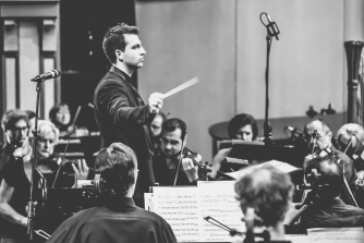 Pablo Urbina – conductor