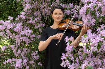 Isabelle Faust – violin Isabelle Faust – violin