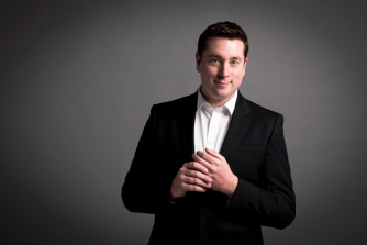 Thomas Hobbs - Tenor Thomas Hobbs - Tenor