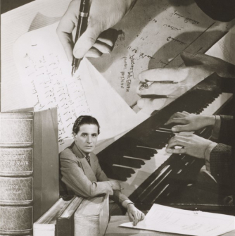 Angus McBean Photograph. © Harvard Theatre Collection, Houghton Library, Harvard University. Angus McBean Photograph. © Harvard Theatre Collection, Houghton Library, Harvard University.