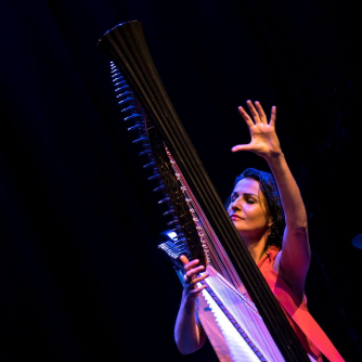 Alina Bzhezhinska, photo by Tatiana Gorilovski