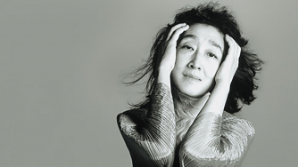 Mitsuko Uchida (photo: Richard Avedon)