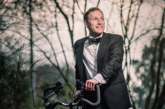 David Jones - Baritone on a (Brompton) Bicycle