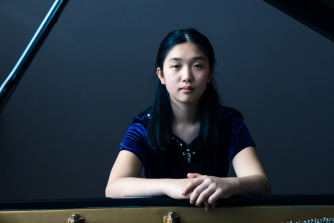 Lauren Zhang performs Rachmaninov