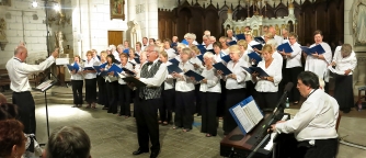 Plymouth Philharmonic Holiday Choir performing in France Plymouth Philharmonic Holiday Choir performing in France