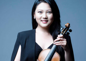 Emily Sun with violin Emily Sun with violin