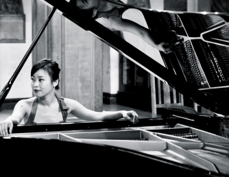 Grace Mo, Piano Grace Mo, Piano