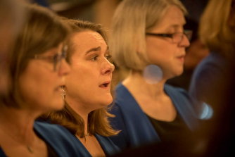 Oxford Pro Musica Singers in Exeter College chapel Oxford Pro Musica Singers in Exeter College chapel