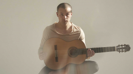 Sean Shibe – acoustic guitar