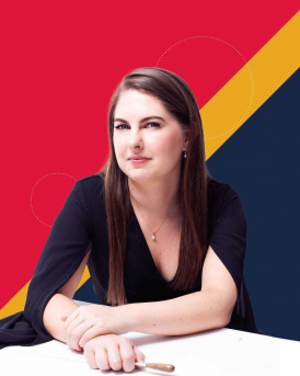 Image shows conductor Karen Ní Broihn