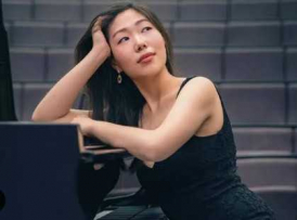 Nurry Lee – piano