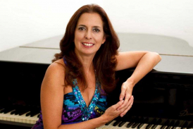 Clara Rodriguez, piano