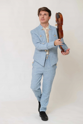 Violinist Yury Revich